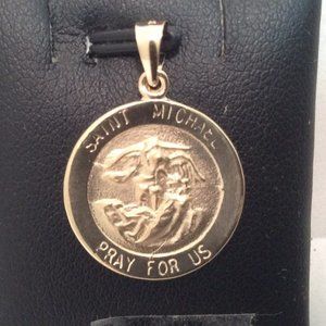 14k Real Yellow GOLD MEDALLION PENDA SAINT MICHAEL PRAY FOR US 2.4gr